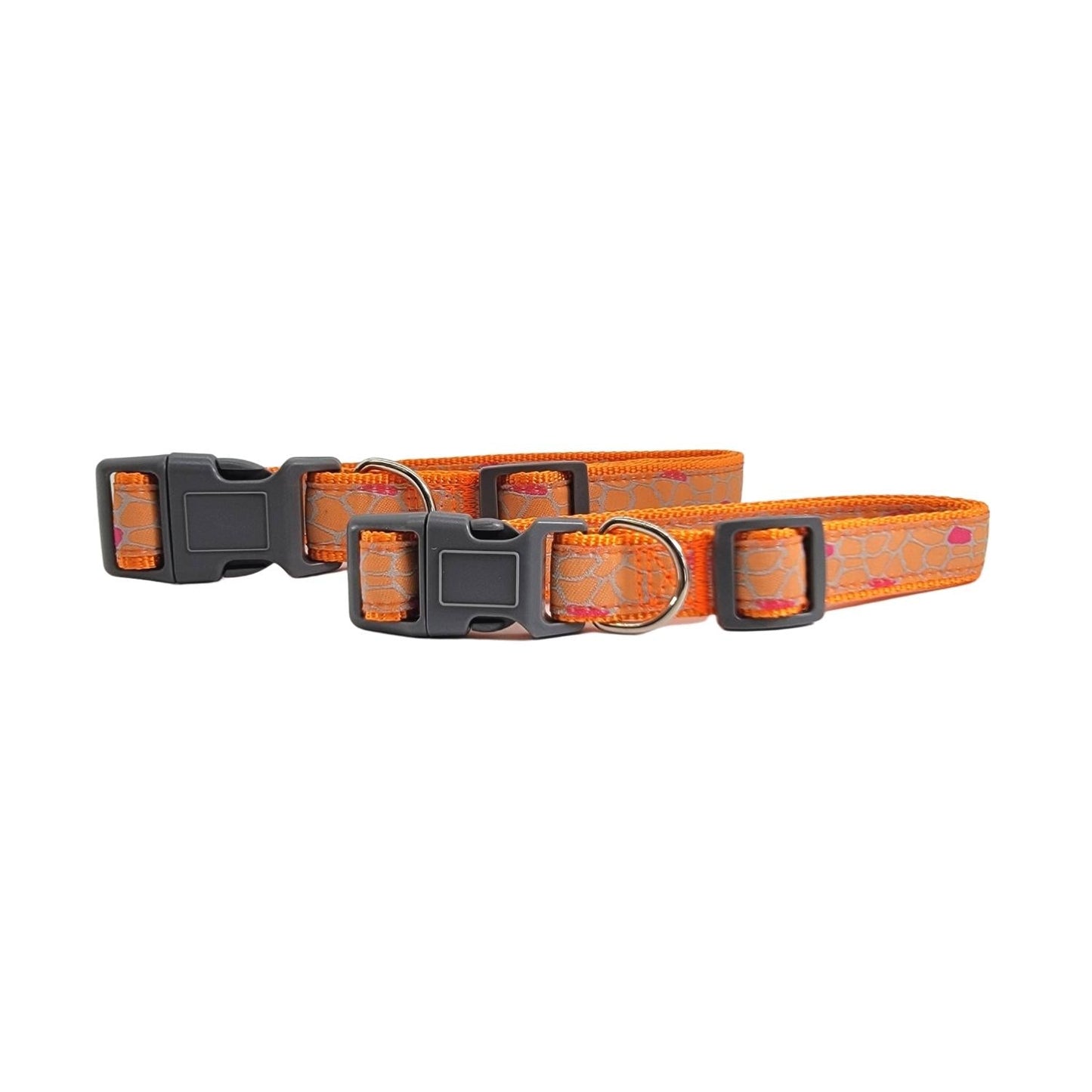 American Pet Supplies nylon dog collar with giraffe print in orange with black buckle and metal ring